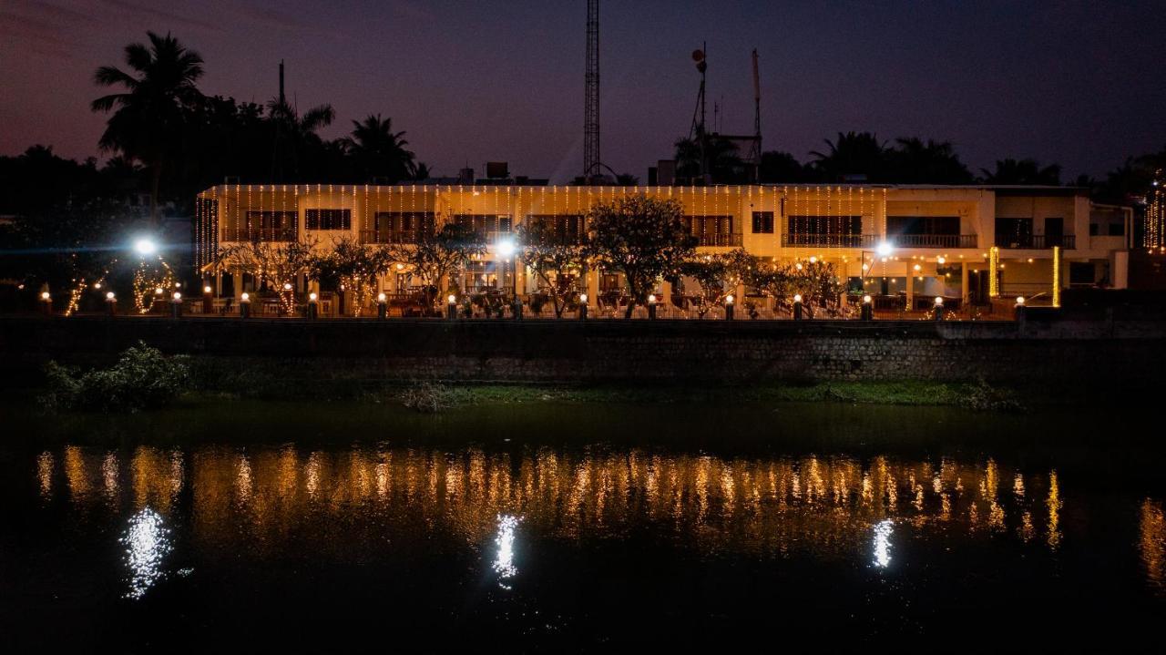 Great Trails Riverview Thanjavur By Grt Hotels Εξωτερικό φωτογραφία